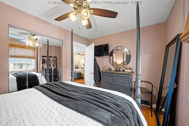 120 Sterling Drive, Hurricane, WV 25526