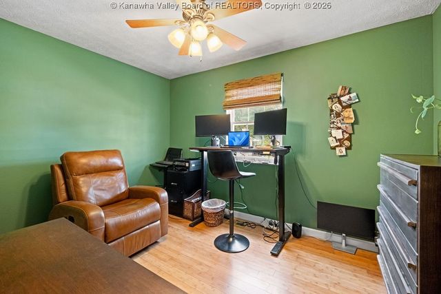 120 Sterling Drive, Hurricane, WV 25526