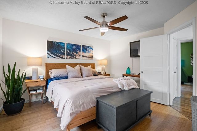 120 Sterling Drive, Hurricane, WV 25526