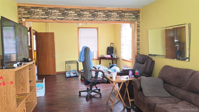 5 Highland Avenue, Otisville, NY 10963