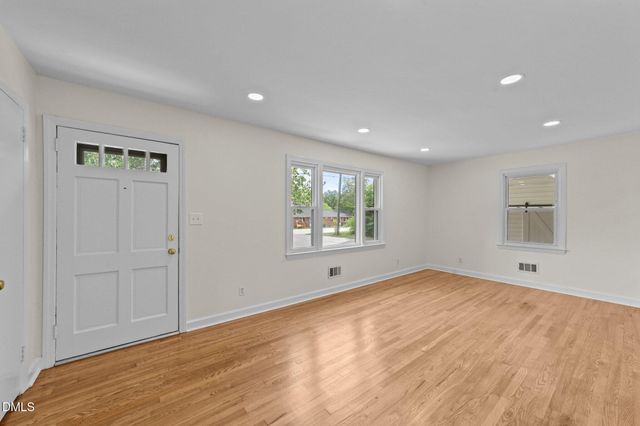 314 Wrenn Street, Apex, NC 27502