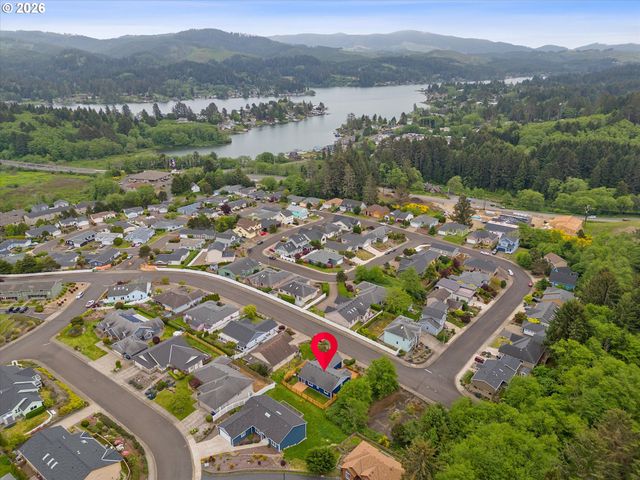 2445 Ne 47TH St, Lincoln City, OR 97367