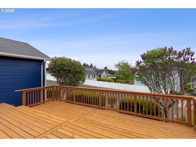 2445 Ne 47TH St, Lincoln City, OR 97367