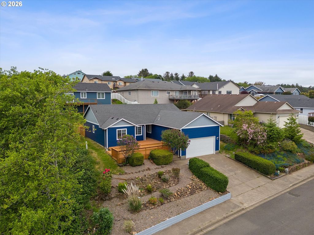 2445 Ne 47TH St, Lincoln City, OR 97367