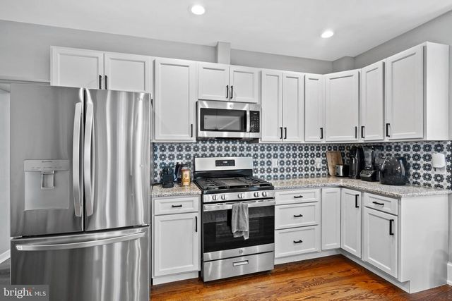 472 LEVERINGTON AVE, Philadelphia, PA 19128
