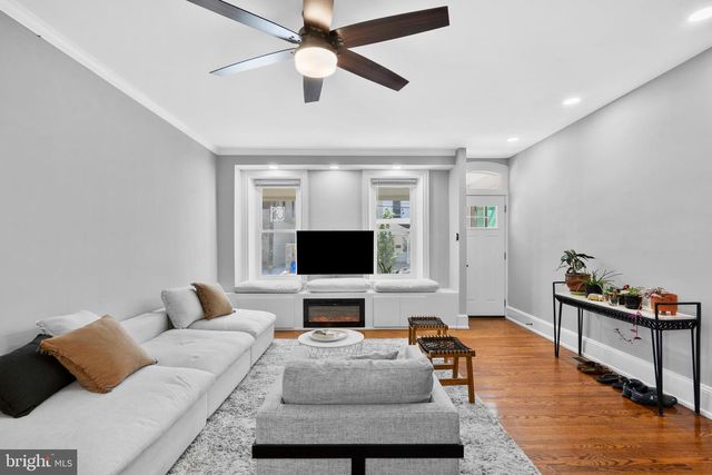 472 LEVERINGTON AVE, Philadelphia, PA 19128