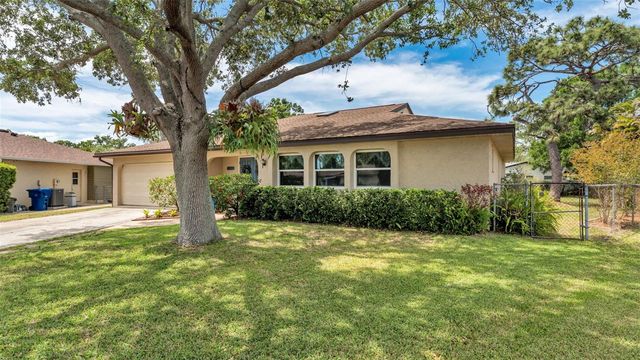 2974 163RD TERRACE N, Clearwater, FL 33760