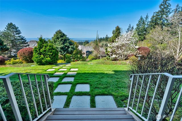 5511 154th Avenue SE, Bellevue, WA 98006