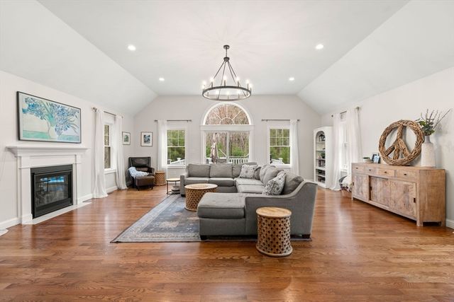 480 Boxford St, North Andover, MA 01845