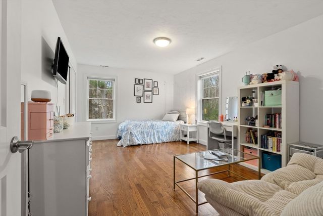 480 Boxford St, North Andover, MA 01845