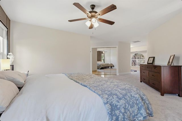 1986 Somerdale Cir, Roseville, CA 95661