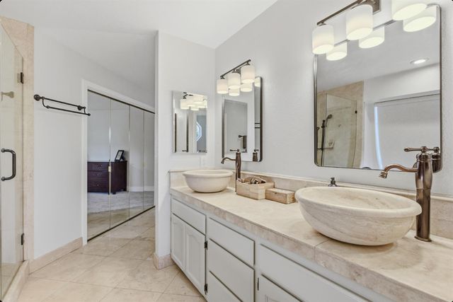 1986 Somerdale Cir, Roseville, CA 95661