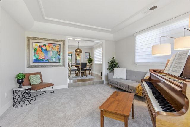 1986 Somerdale Cir, Roseville, CA 95661