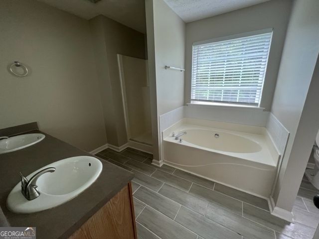 1750 Courtyard Lane, Mcdonough, GA 30252