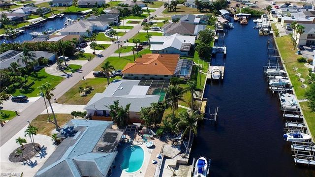 3708 SE 16th PL, Cape Coral, FL 33904