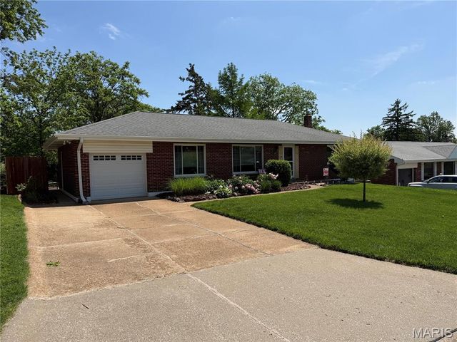 10100 Jeffleigh Lane, St Louis, MO 63123