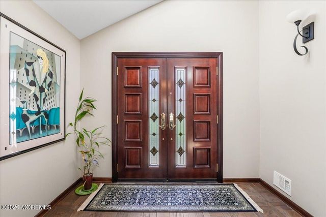 92 Fox Chase Court, Freehold, NJ 07728