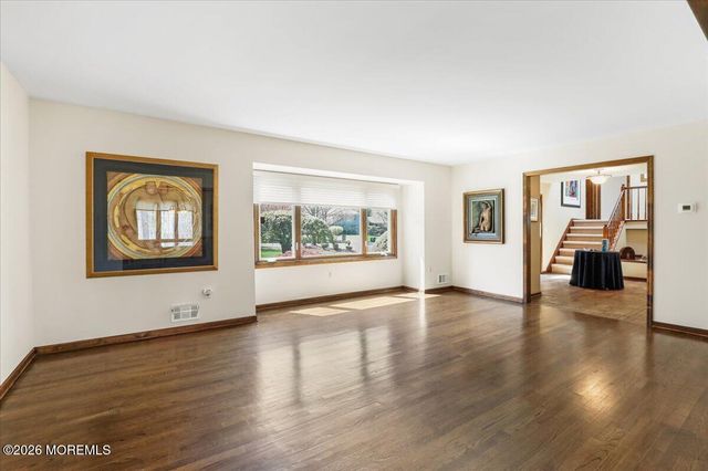 92 Fox Chase Court, Freehold, NJ 07728