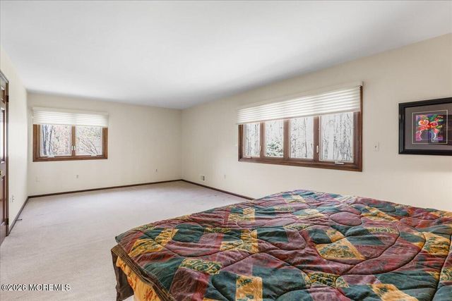 92 Fox Chase Court, Freehold, NJ 07728