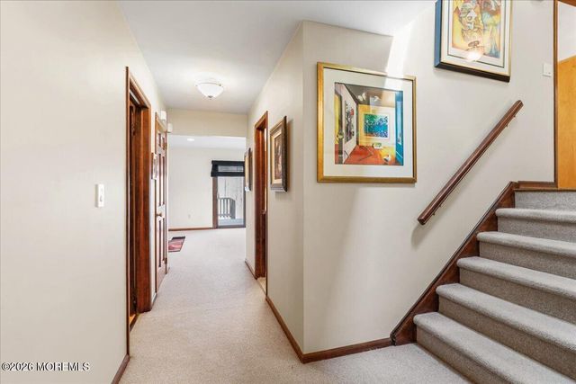 92 Fox Chase Court, Freehold, NJ 07728