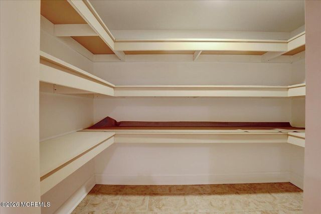 92 Fox Chase Court, Freehold, NJ 07728