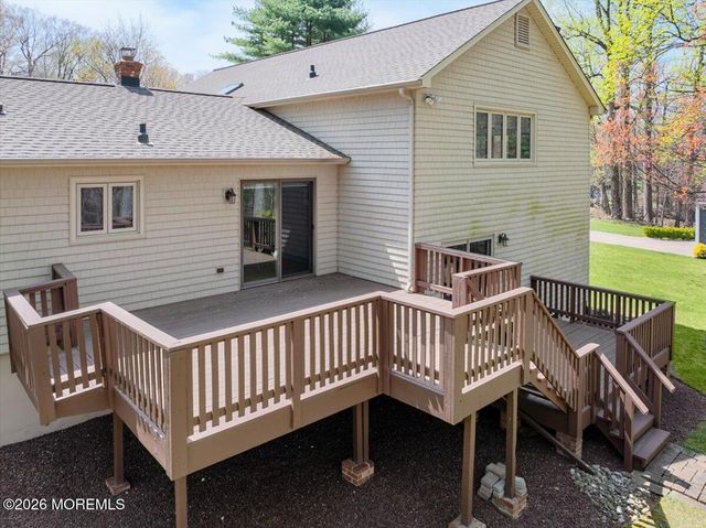 92 Fox Chase Court, Freehold, NJ 07728