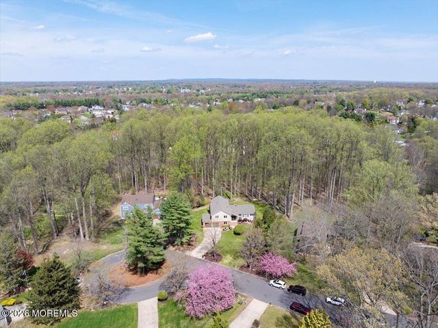 92 Fox Chase Court, Freehold, NJ 07728