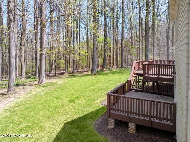 92 Fox Chase Court, Freehold, NJ 07728