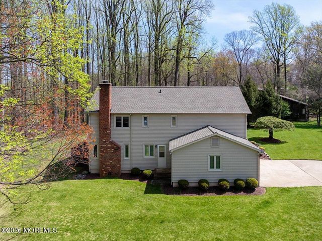 92 Fox Chase Court, Freehold, NJ 07728