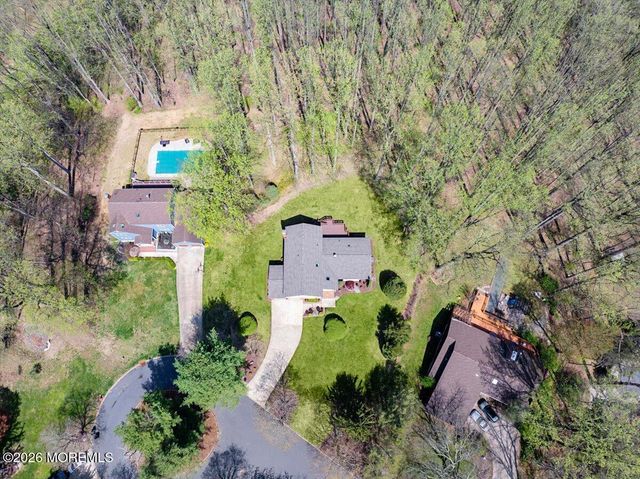 92 Fox Chase Court, Freehold, NJ 07728