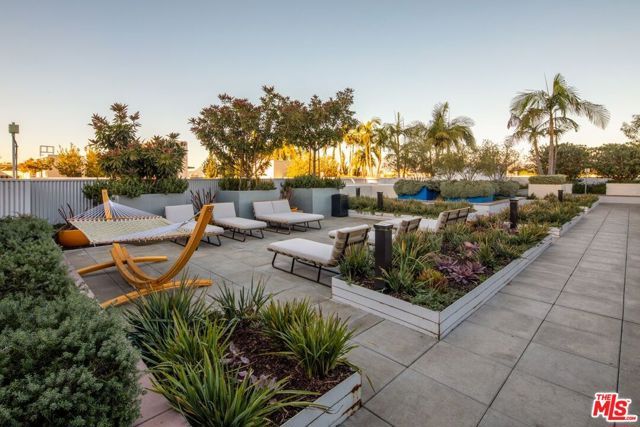 1120 W 6th Street 2519, Los Angeles, CA 90017