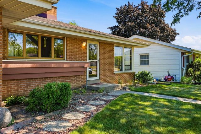 501 Nicholson AVENUE, South Milwaukee, WI 53172