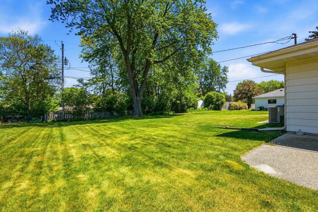 501 Nicholson AVENUE, South Milwaukee, WI 53172