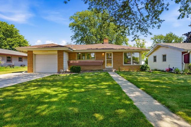 501 Nicholson AVENUE, South Milwaukee, WI 53172