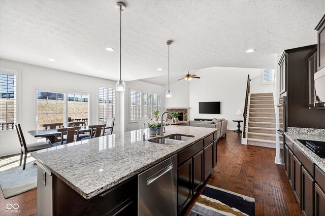 15565 Viking Crusader Court, Westfield, IN 46074