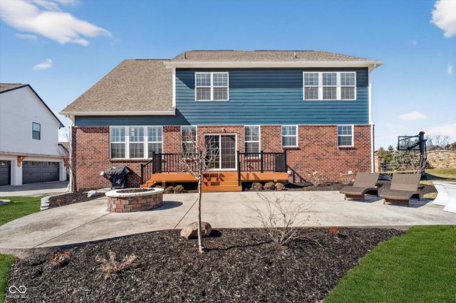 15565 Viking Crusader Court, Westfield, IN 46074