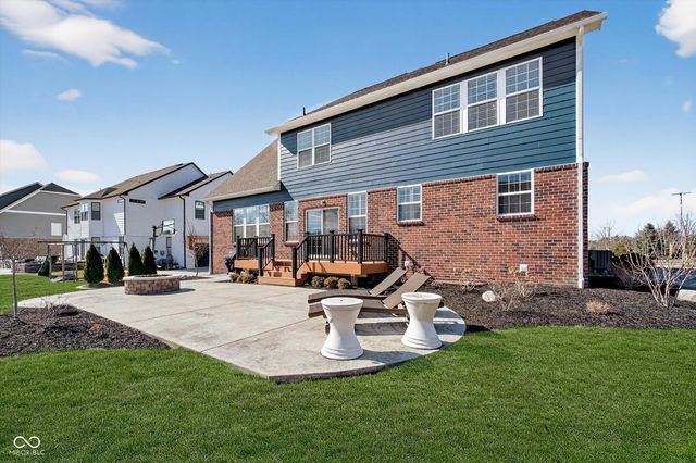 15565 Viking Crusader Court, Westfield, IN 46074