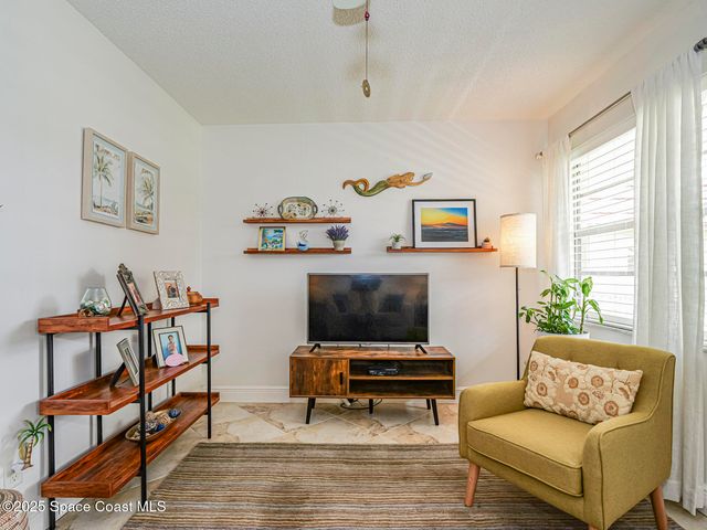 75 Royal Oak Court 204, Vero Beach, FL 32962