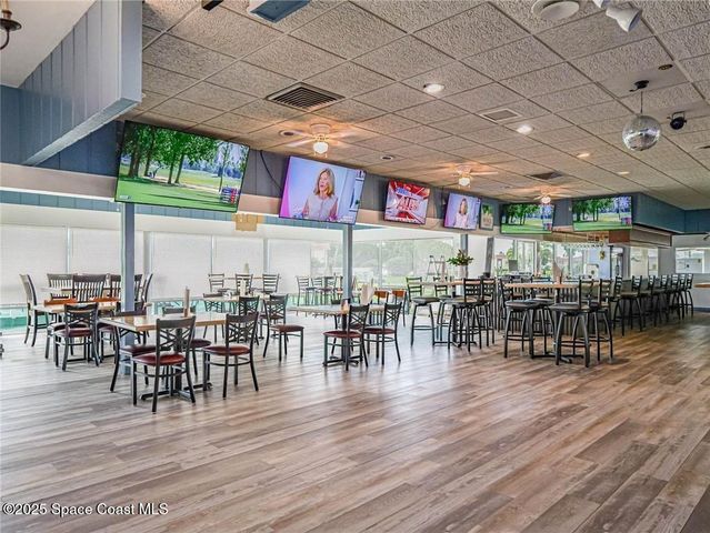 75 Royal Oak Court 204, Vero Beach, FL 32962