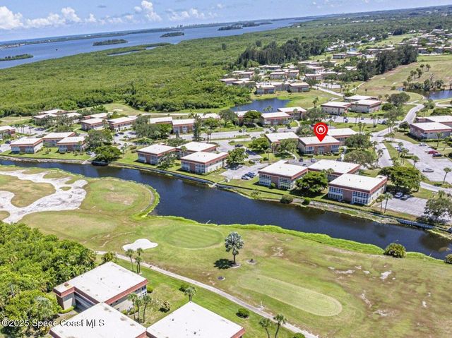 75 Royal Oak Court 204, Vero Beach, FL 32962
