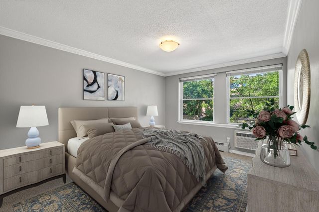 821 Douglas Avenue 204, Minneapolis, MN 55403