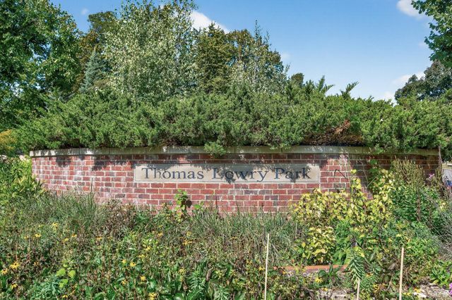 821 Douglas Avenue 204, Minneapolis, MN 55403