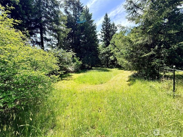 503 Centre Street N, Rainier, WA 98576