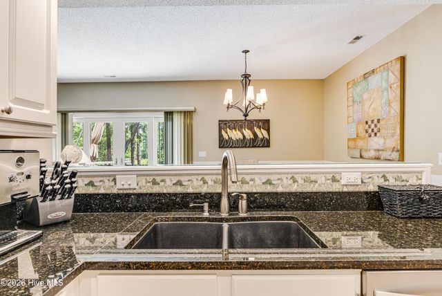 71 Glenwood Drive, Southport, NC 28461