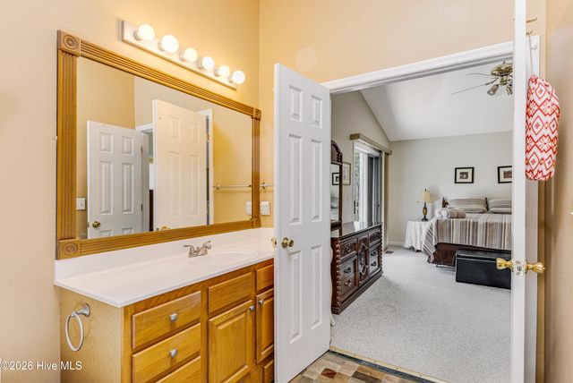 71 Glenwood Drive, Southport, NC 28461