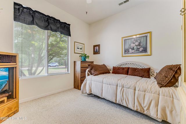 71 Glenwood Drive, Southport, NC 28461