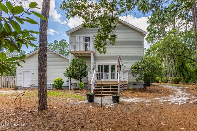 71 Glenwood Drive, Southport, NC 28461