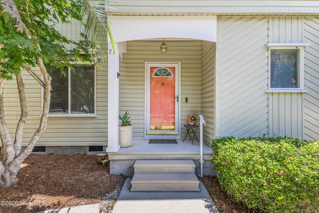 71 Glenwood Drive, Southport, NC 28461