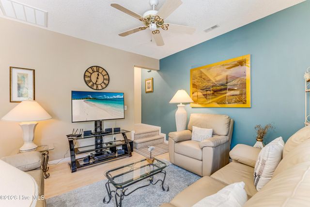 71 Glenwood Drive, Southport, NC 28461