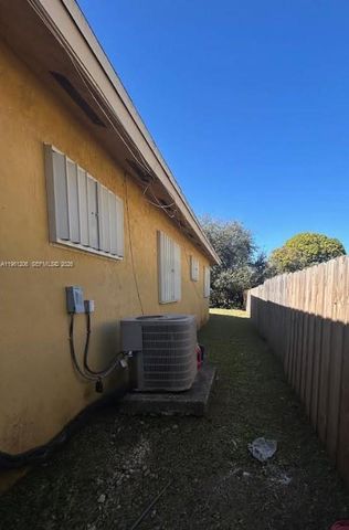 26540 SW 138th Ave, Homestead, FL 33032